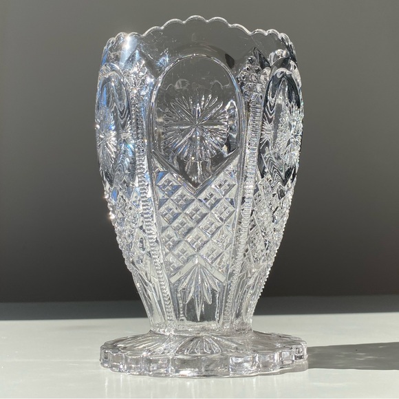 Antique 1907 Tarentum Glass Co. "Ornate Star" EAPG Celery Vase - 6" Tall - Picture 2 of 10